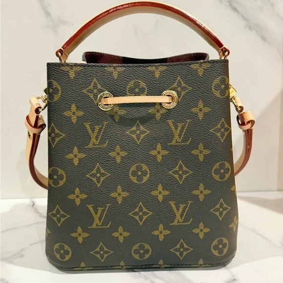Louis Vuitton Neonoe BB - Picture 3 of 16